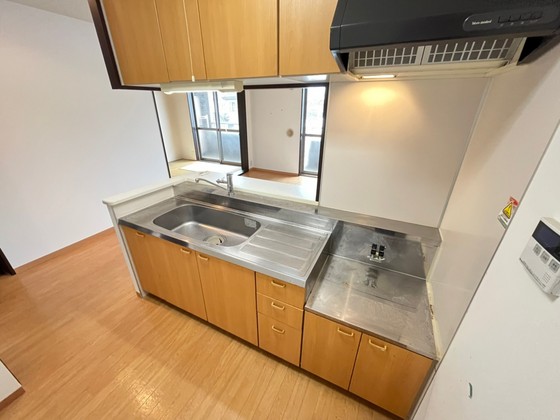 キッチン　※別部屋の写真です