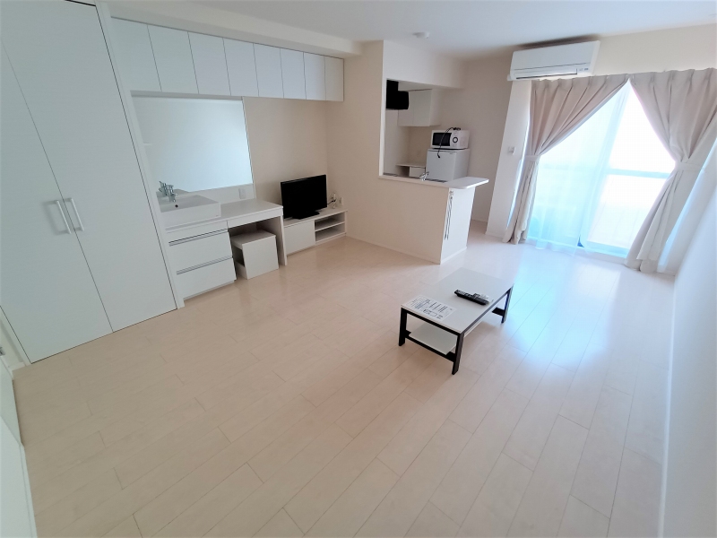 居室・リビング　家電・家具付きのお部屋です。