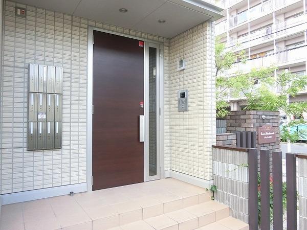 ロビー　オートロックあり！