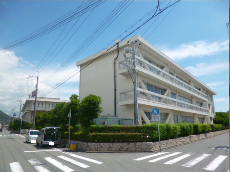小学校　赤穂市立赤穂小学校（小学校）まで746m