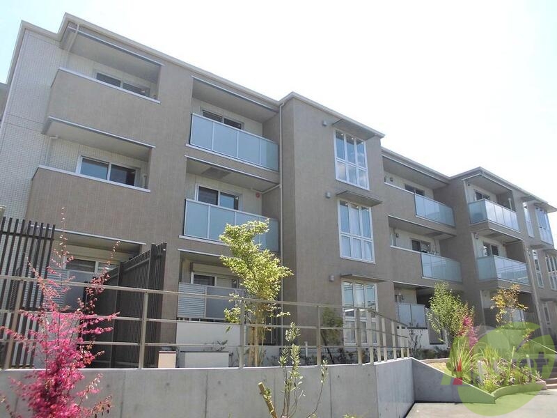 建物外観　箕面市稲「ガーデンパレス箕面Ｃ」