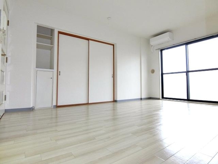 居室・リビング　LDK(10.5帖)
