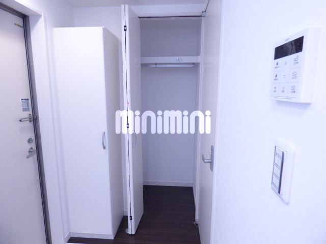 収納　高さのあるクローゼットです