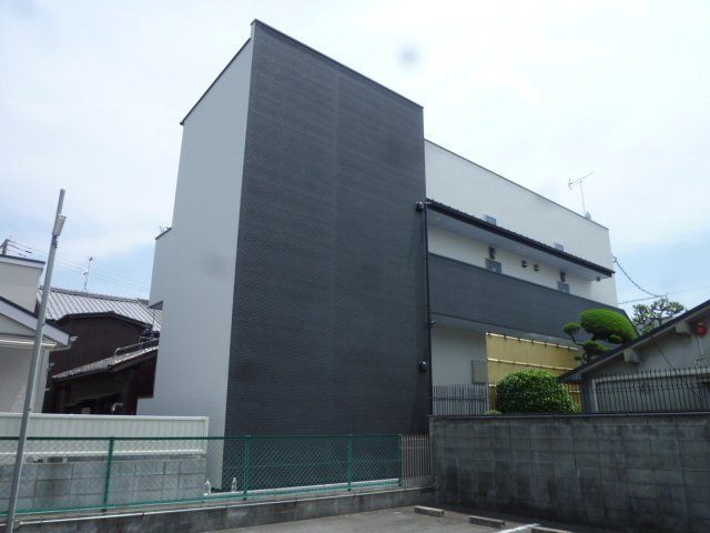 建物外観　デザイナーズのオシャレな建物です。