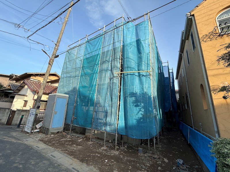 建物外観　建築中