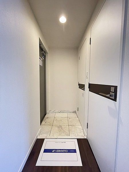 玄関　別タイプ部屋　参考写真です