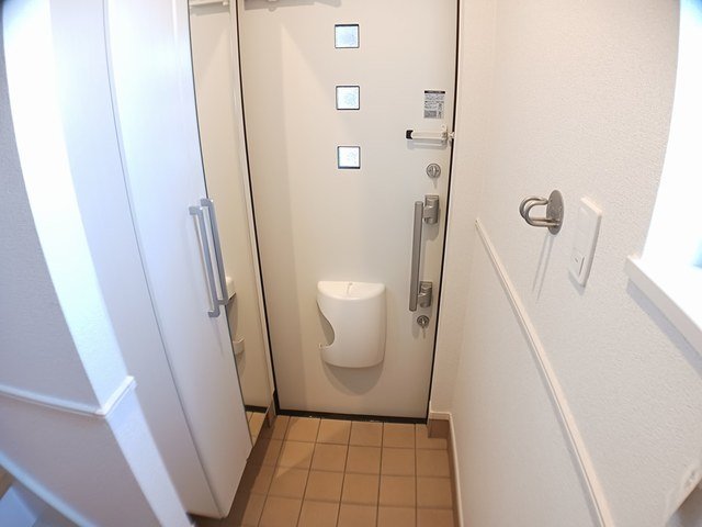 玄関　ゆったりとした玄関です
