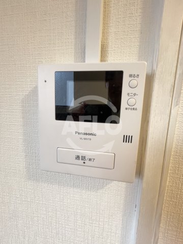セキュリティ　サンウイング南森町　インターホン