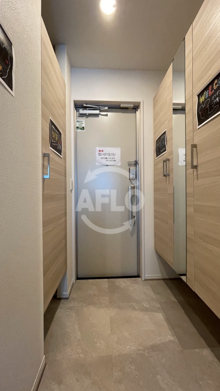 玄関　フェリシア東田辺　玄関