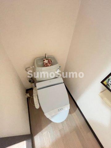 トイレ　落ち着いたトイレです