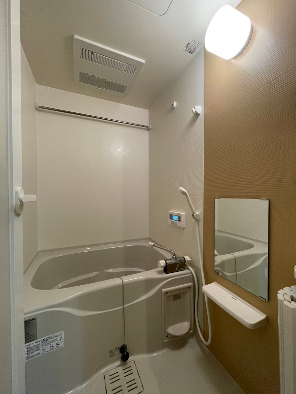 バス・シャワールーム　※別部屋参考写真