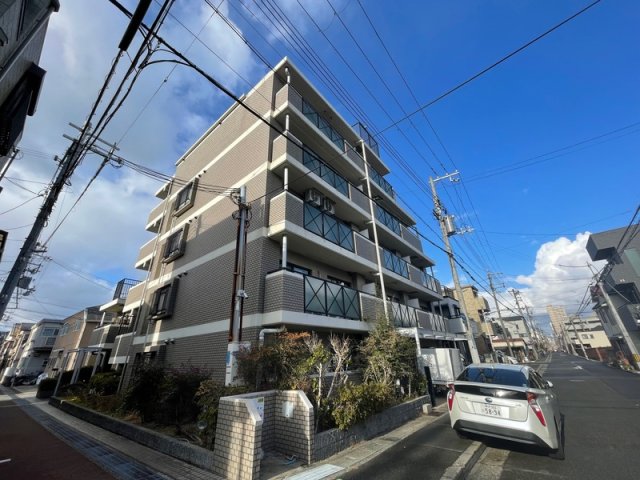 その他　別角度から見た外観です