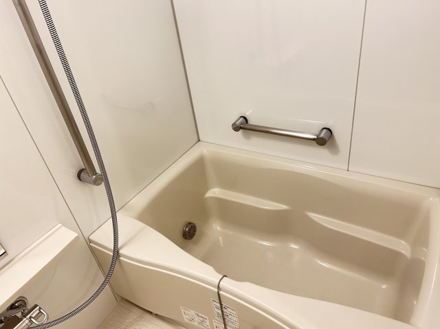 バス・シャワールーム　＊同間取り別部屋参照