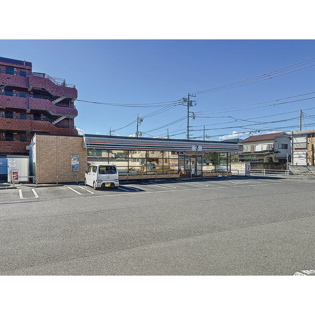 コンビニ　セブンイレブン　大和上草柳七丁目店（コンビニ）まで60m