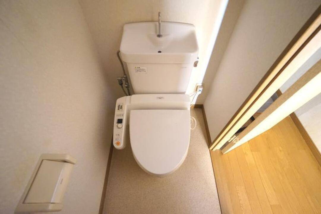トイレ　トイレ