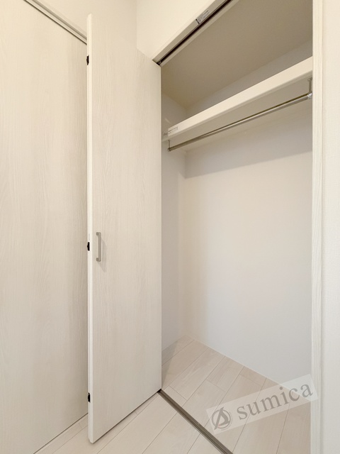 収納　階数により内装色が異なります