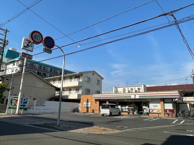 コンビニ　セブン－イレブン八尾陽光園１丁目店（コンビニ）まで187m
