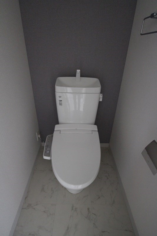 トイレ　トイレ　※別号室参考写真