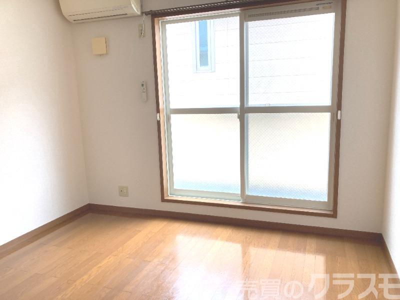 居室・リビング　明るいお部屋です♪