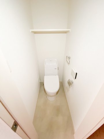 トイレ　清潔感があるトイレです。入るとホッとする、そんな空間。
