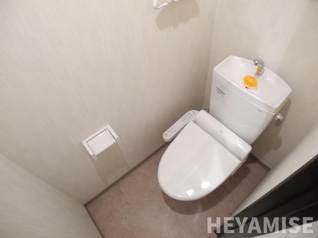 トイレ　※同間取りの別の階のお部屋の写真です※