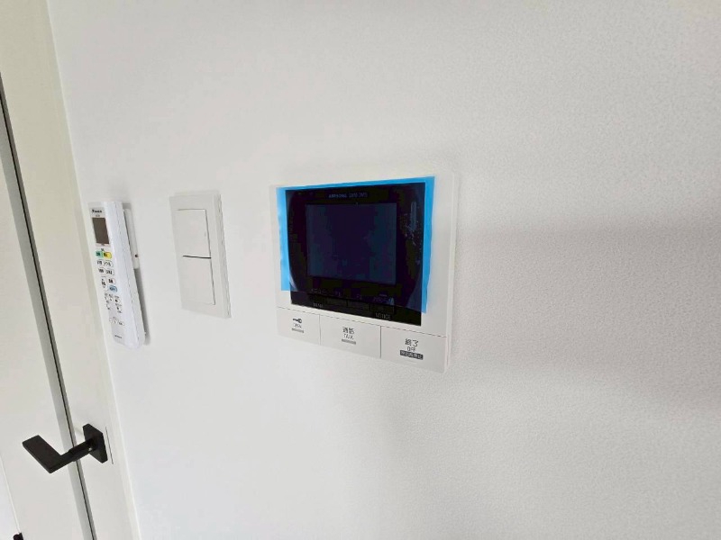 セキュリティ　ＴＶモニター付インターホンです。来客者の顔が見えるので安心！