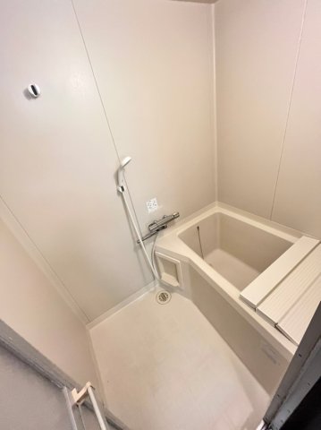 バス・シャワールーム　別号室の写真です。ご参考までに