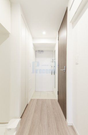 玄関　広々とした玄関部分