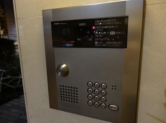 セキュリティ　オートロック付き。