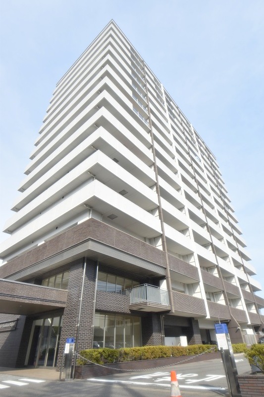 建物外観　分譲マンションならではの高級感ある佇まい☆