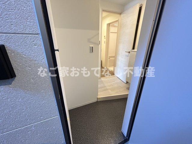 玄関　同タイプ写真