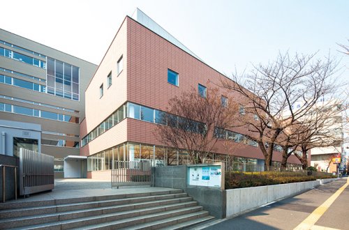 大学・短大　津田塾大学　千駄ヶ谷キャンパス（大学・短大）まで891m