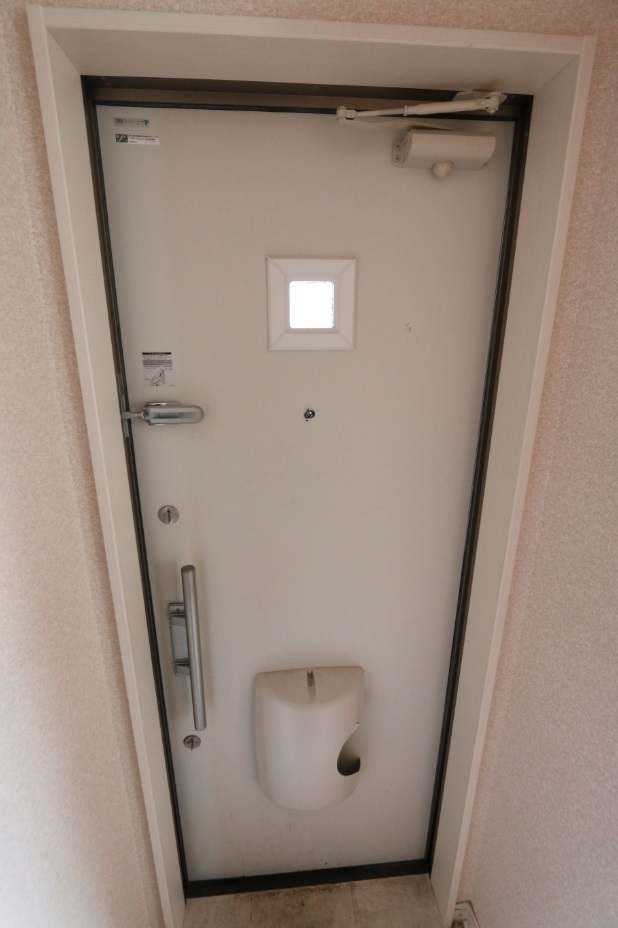玄関　同タイプ参考写真です。