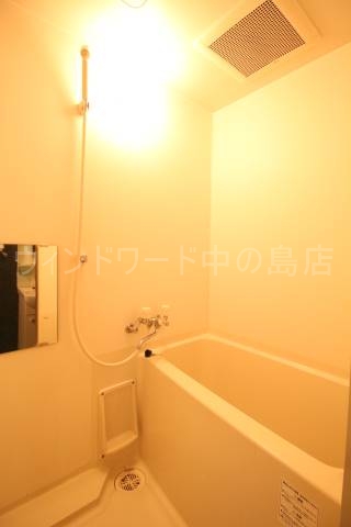 バス・シャワールーム　詳細は、ウィンドワード中の島店までご相談下さい。