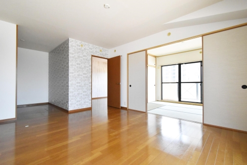 居室・リビング　風通しの良いお部屋です☆