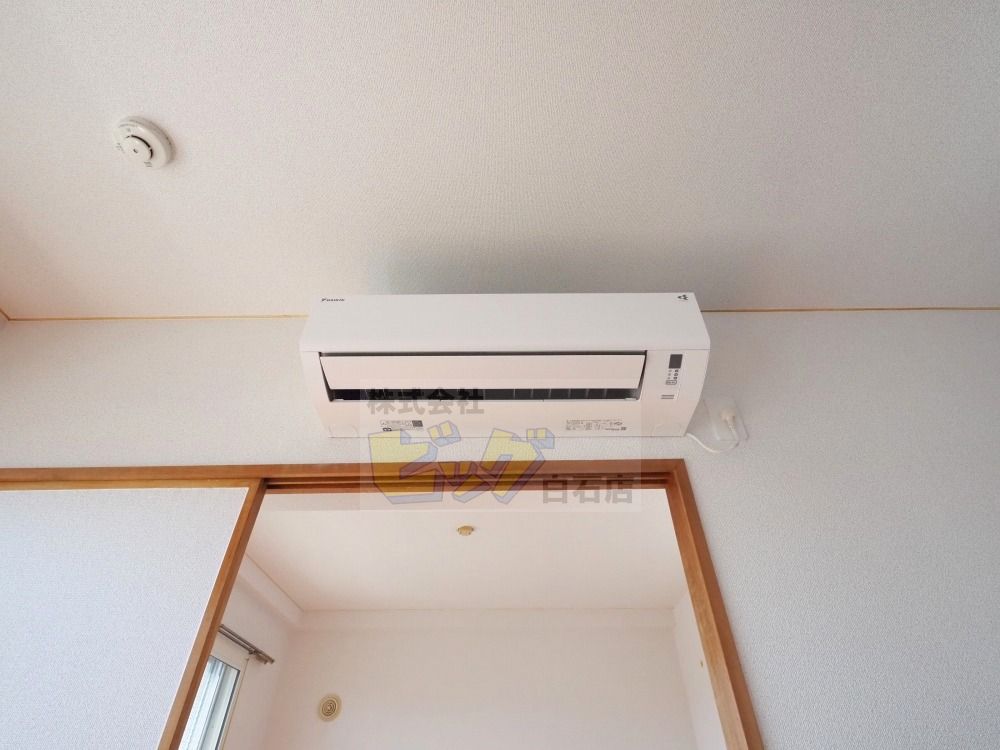 その他設備　エアコン完備で暑い夏も快適です♪