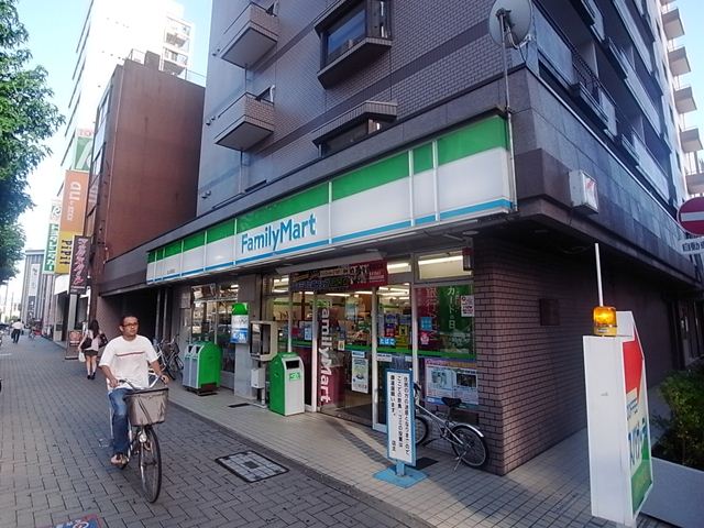 コンビニ　ファミリーマート 金山駅南店（コンビニ）まで315m