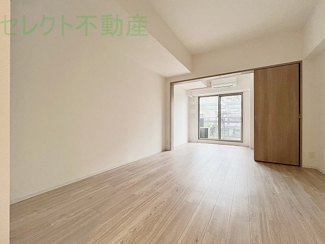 居室・リビング　※反転タイプ写真