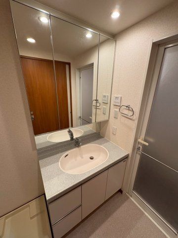 センチュリーハイツ御徒町モダニカの内装写真