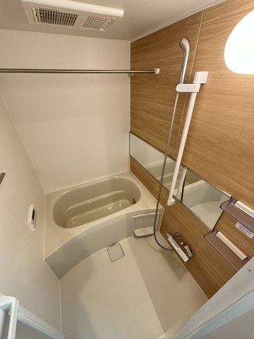 ＪＲ総武線 西千葉駅 徒歩5分 3階建 築3年の風呂写真