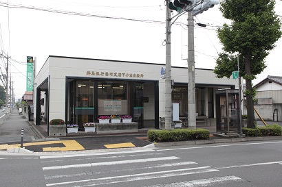 ＪＲ両毛線 前橋駅 バス乗車時間：17分 最寄りバス停で下車 徒歩3分 3階建 築28年の周辺写真