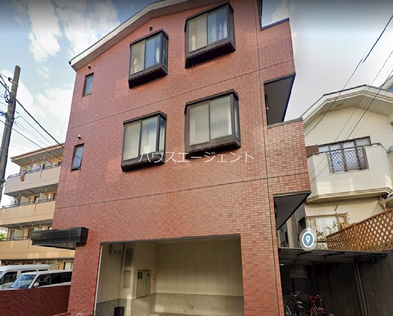 建物外観　タイル張りの外観です