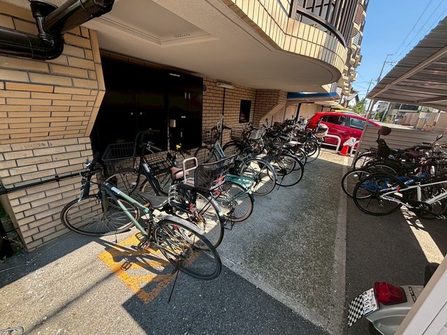 阪急宝塚線 岡町駅 徒歩17分 4階建 築39年の外観写真