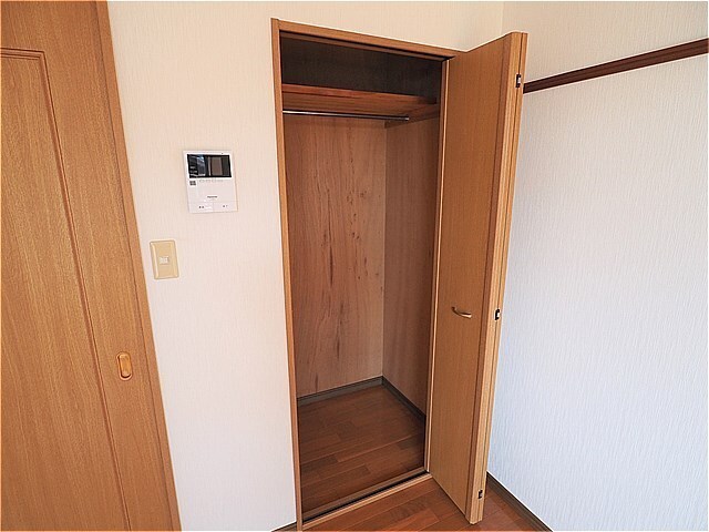 ハイツ里の内装写真
