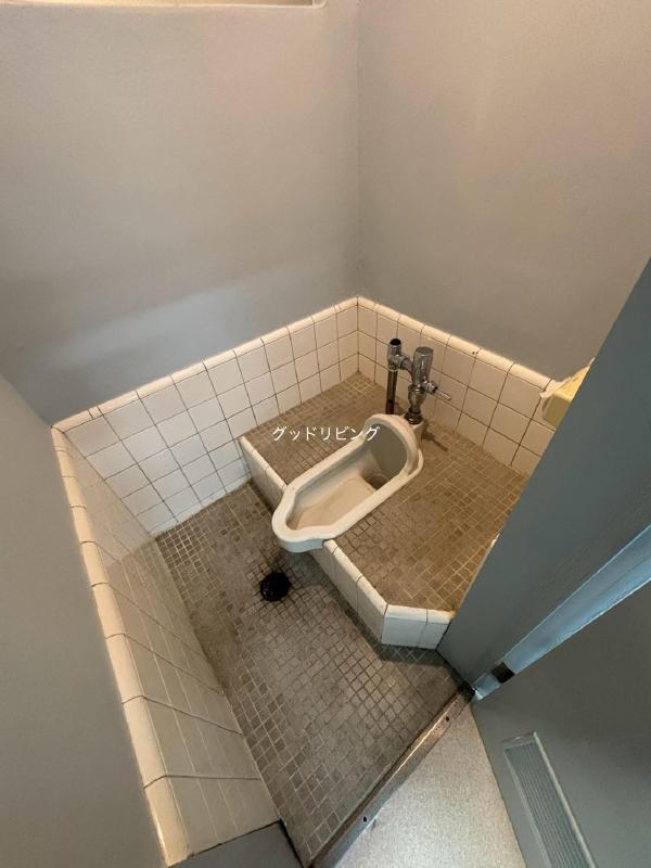 第二西村ビルのトイレ写真