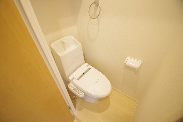 クレイノアペルト泉佐野Iのトイレ写真