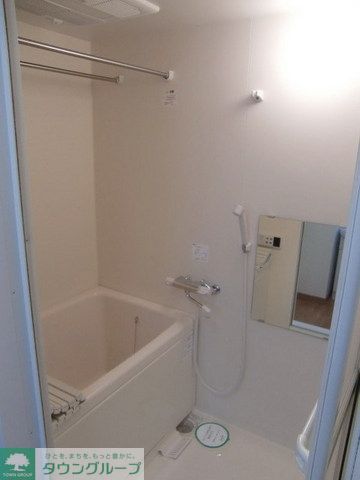 バス・シャワールーム　キレイなバスルーム。