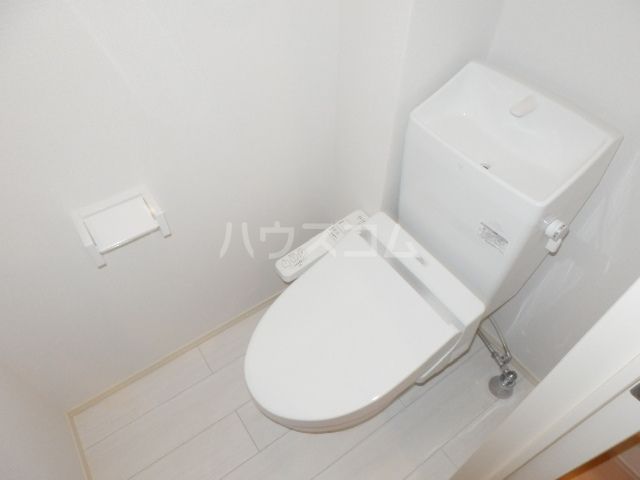 PURA VIDA B棟のトイレ写真