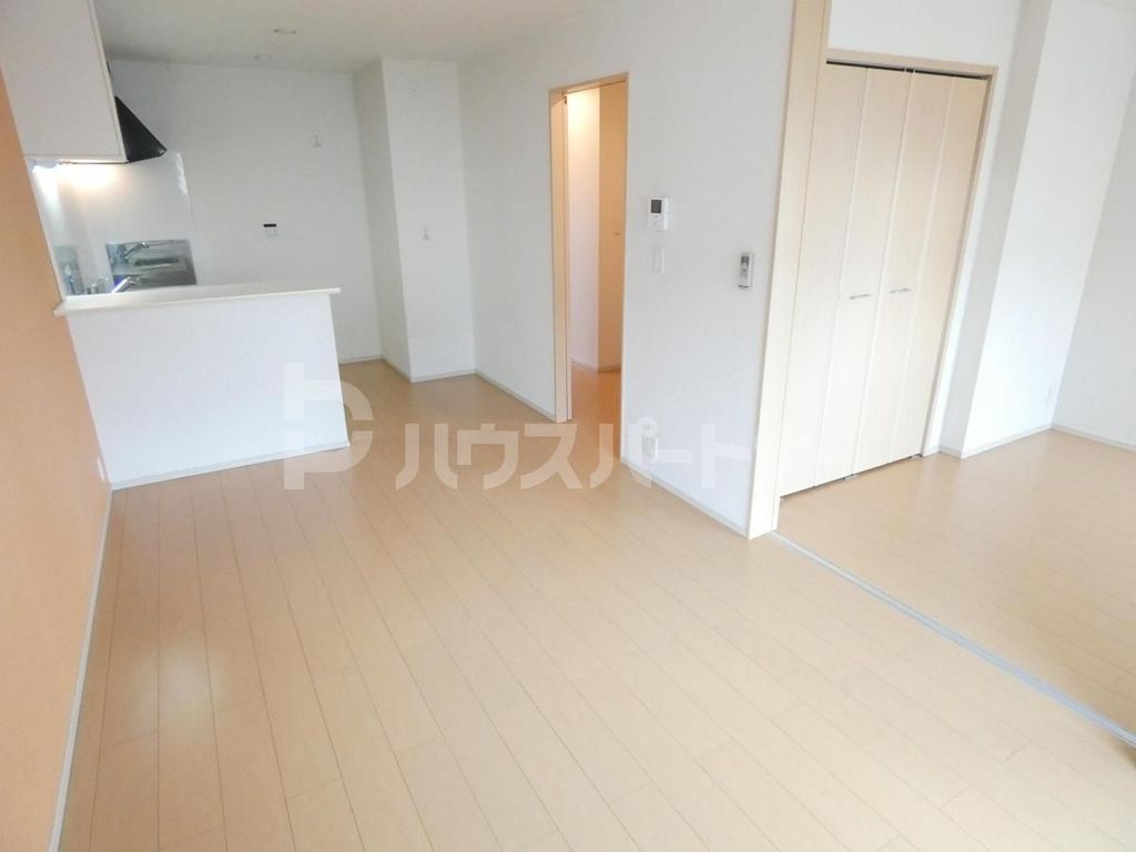 EXCEL COURT IIの居間写真