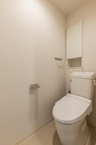 東急目黒線 武蔵小山駅 徒歩8分 5階建 築4年のトイレ写真